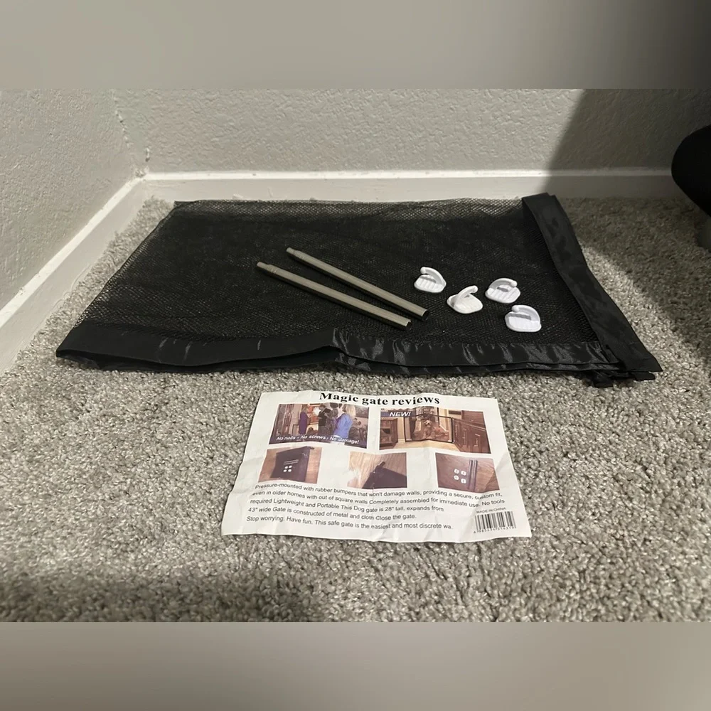 Magic Gate For Dogs 28” tall, expands 46”wide, Used For A Week, Great Condition.